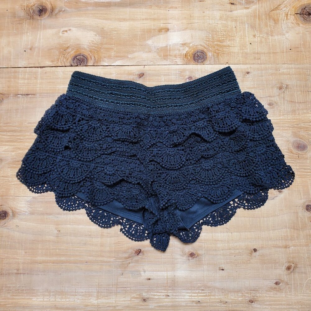 Rewind Women’s Black Crochet Boho Elastic Waistband Shorts Size Medium